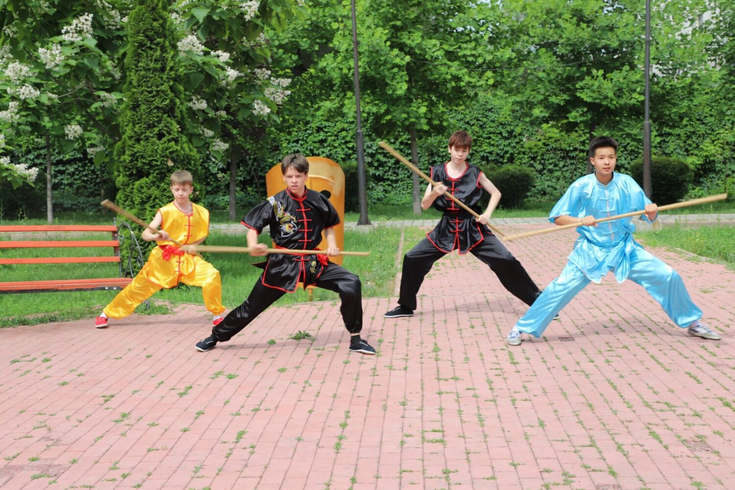 БАЛ ЖУУРАН БАЛАЛЫК