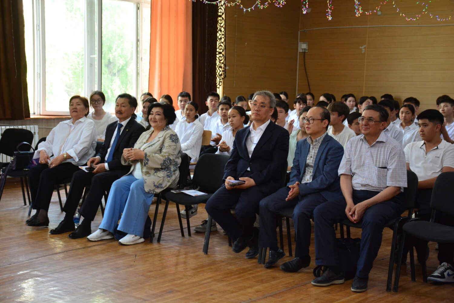 Кыргызско-Корейский фестиваль дружбы в СОШ №2 Бишкека