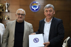 Айбусак Ереван университетинин ректору ОшМУда