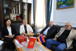 Айбусак Ереван университетинин ректору ОшМУда