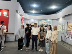 ОШТУ “СУЛАЙМАН-ТОО” МУЗЕЙИНДЕГИ КӨРГӨЗМӨГӨ КАТЫШТЫ