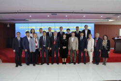 ОшМУ: бешинчи лаборатория курулат