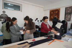 И. АРАБАЕВ АТЫНДАГЫ КМУ менен ЖАРКЫН КЕЛЕЧЕККЕ КАРАЙ ЖОЛ!