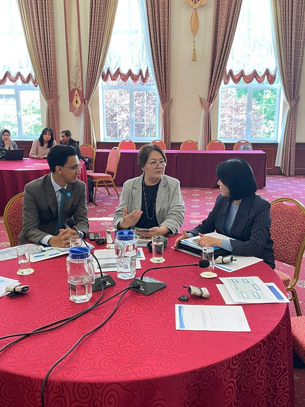 В БИШКЕКЕ ПРОХОДИТ ФОРУМ ПО НАЦИОНАЛЬНОЙ СТРАТЕГИИ ОБРАЗОВАНИЯ