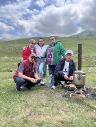 “КУТ БИЛИМДИН” ЖАМААТЫ ИШЕМБИЛИК ЭСТАФЕТАСЫН УЛАНТТЫ