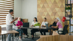 БатМУ — илим менен ишкердикти айкалыштырган жаштардын ордосу