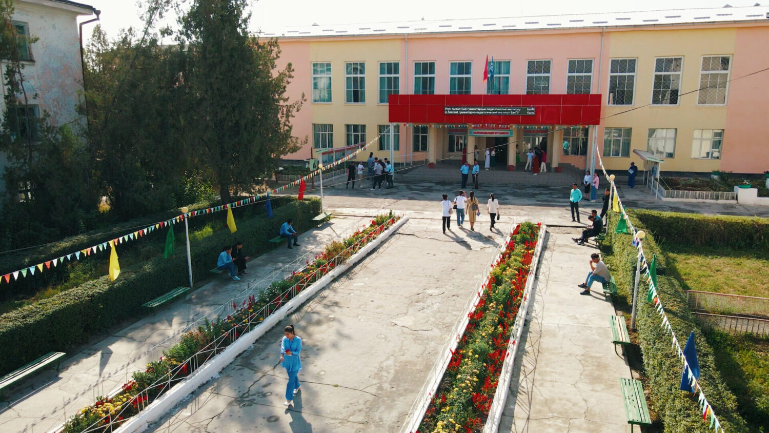 БатМУ — илим менен ишкердикти айкалыштырган жаштардын ордосу