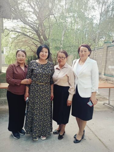 МУГАЛИМ ӨЗГӨРҮҮНҮН, ЖАҢЫЛАНУУНУН ЭЛЧИСИ ЖАНА ЖАРЧЫСЫ