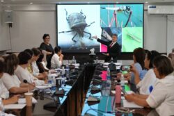 Сингапурлук тренерлерден сабак