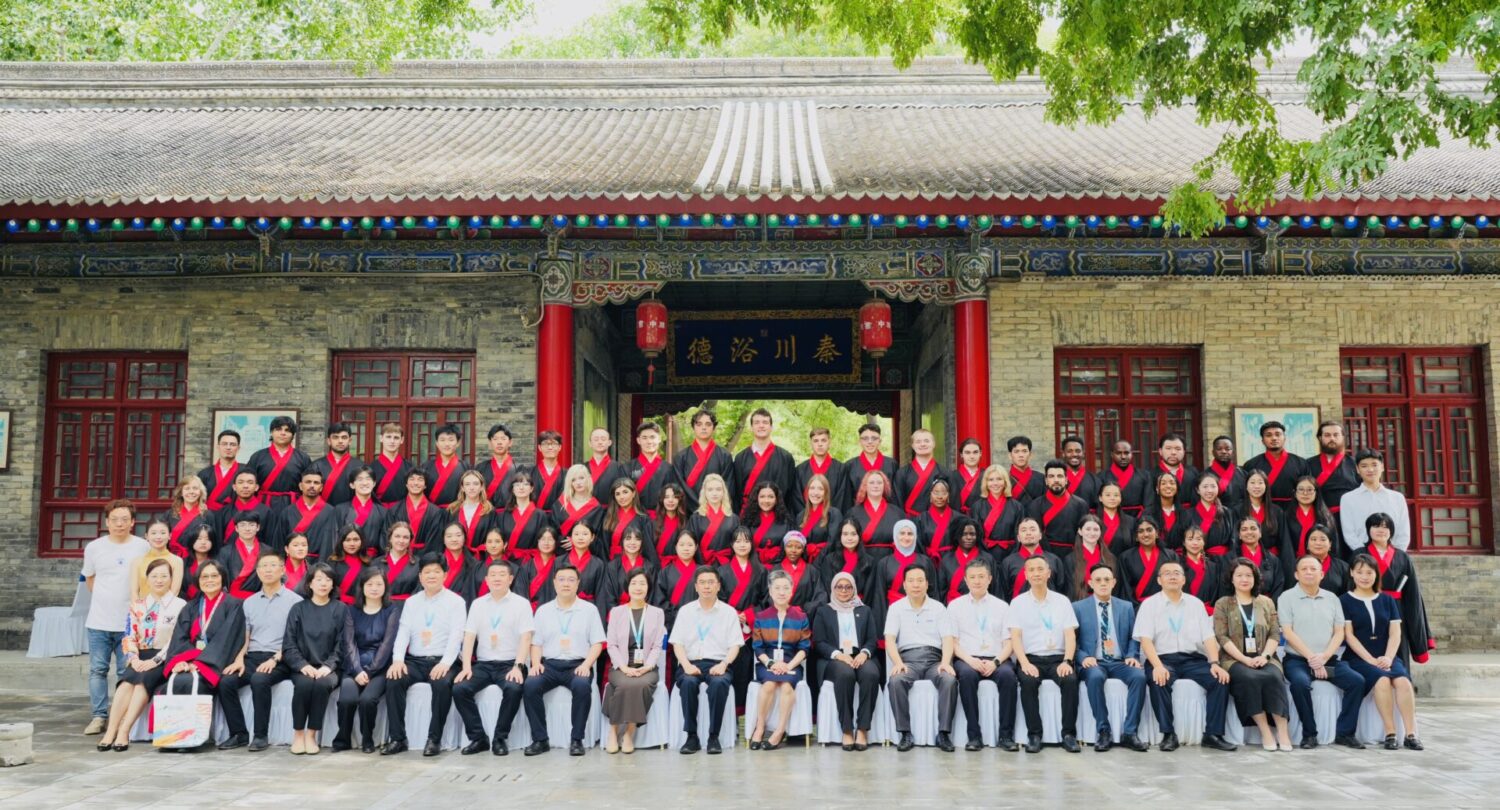 Прикосновение к пульсу Сианя: формирование будущего глобальной молодежи