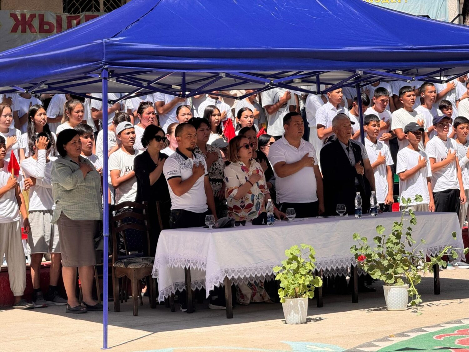 БАШТАЛГЫЧ КЕСИПТИК БИЛИМ: ОКУУЧУЛАР ЛАГЕРДЕ ЭС АЛЫШАТ
