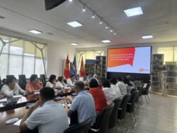 Сингапурлук тренерлерден сабак