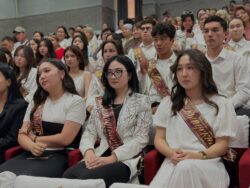 Талас: ЖРТдан жогорку балл алган окуучулар менен алардын мугалимдери сыйланды