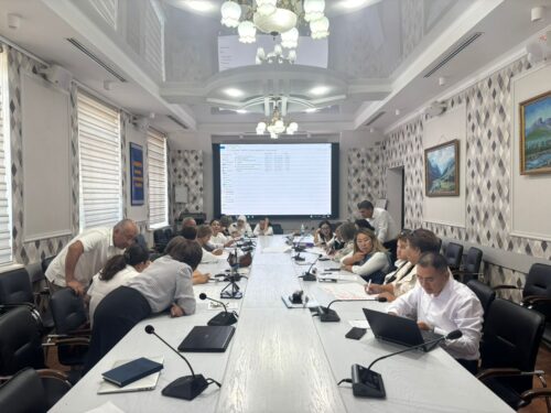 "Мектеп саясатына интеграция". Кошумча билим берүүнүн заманбап милдеттери