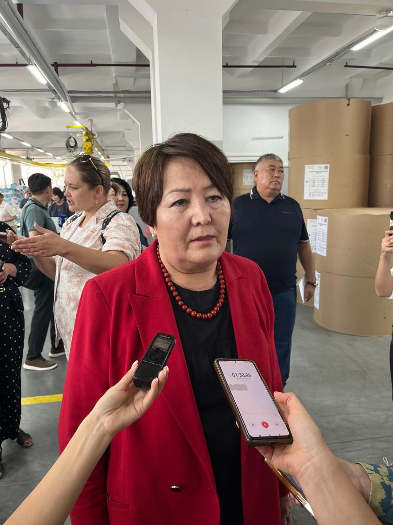 «УЧКУНДА» 1,9 МЛН НУСКАДА ОКУУ КИТЕП БАСЫЛУУДА