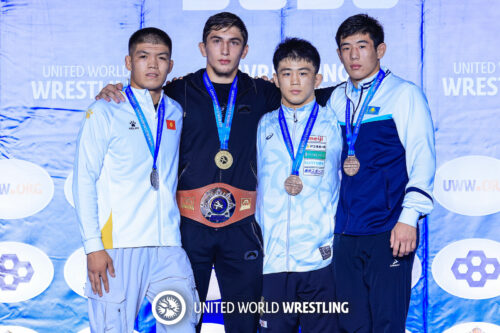 КҮРӨШТӨН БОЛГАРИЯДАГЫ ДҮЙНӨ ЧЕМПИОНАТЫНДА