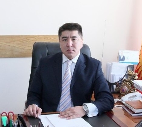 БЫЙЫЛ «САНАТТА»  ҮЧ ЖАРЫМ МИҢГЕ ЖАКЫН МУГАЛИМ ЭС АЛДЫ