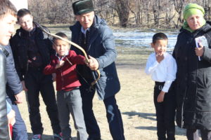 АТА-ЭНЕ МЕНЕН МУГАЛИМ-ӨНӨКТӨШПҮ ЖЕ АТААНДАШПЫ?