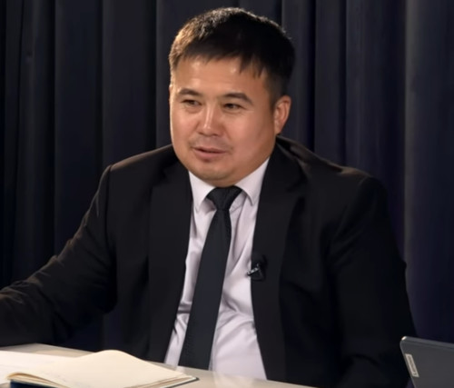 ЖАҢЫЛЫКТЫН ЖАРЧЫСЫ БОЛ, МУГАЛИМ