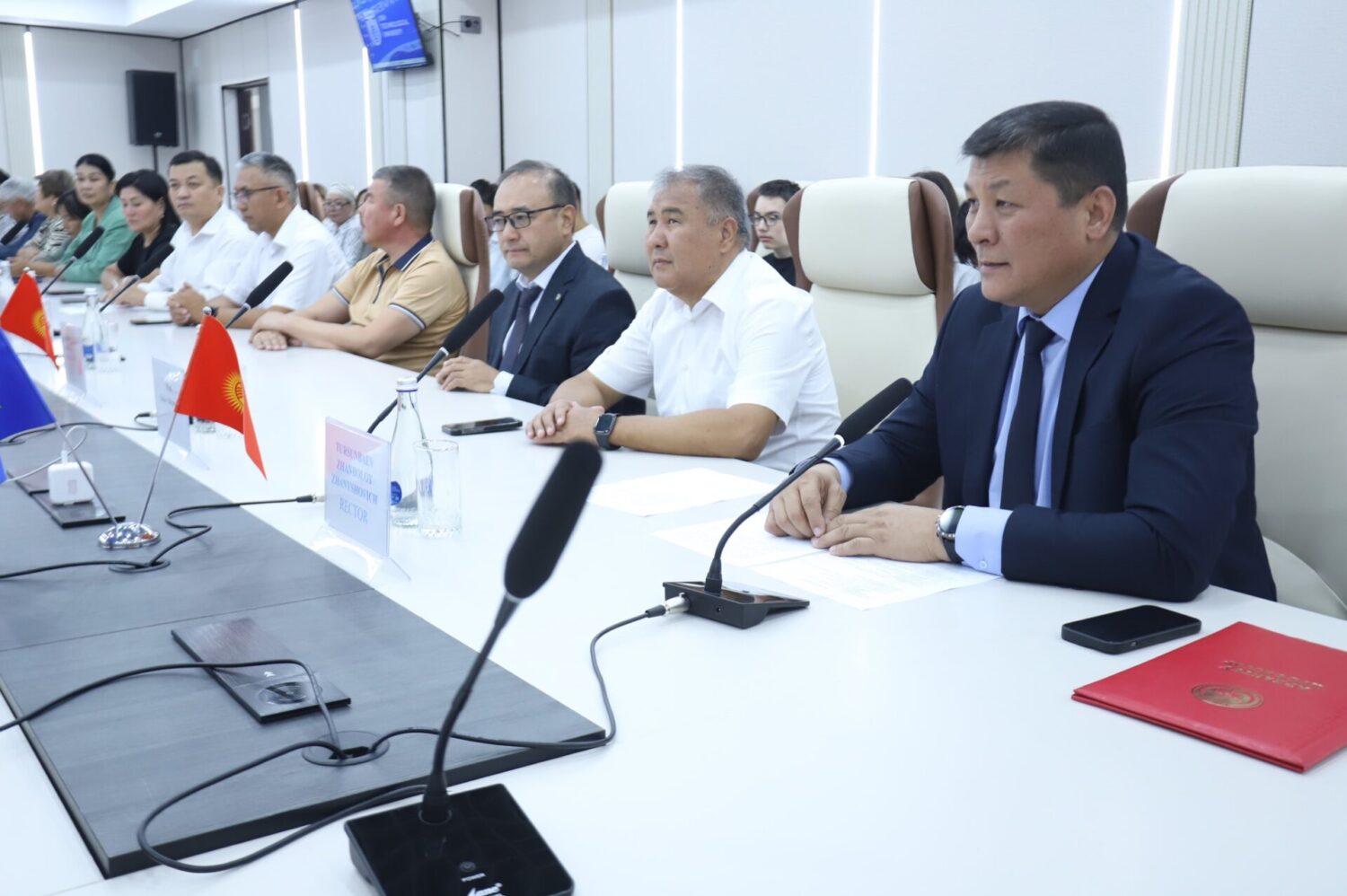 ОШТУ ЖАНА ЗАЛЬЦБУРГ УНИВЕРСИТЕТИ КЫЗМАТТАШТЫГЫН КЕҢЕЙТҮҮДӨ
