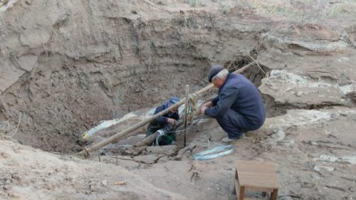 БЫЙЫЛ «САНАТТА»  ҮЧ ЖАРЫМ МИҢГЕ ЖАКЫН МУГАЛИМ ЭС АЛДЫ