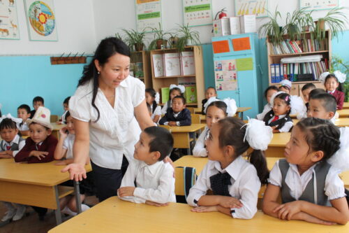 1-2-КЛАСТАРГА 207 МИҢДЕН АШЫК БАЛА МЕКТЕПКЕ КАБЫЛ АЛЫНДЫ