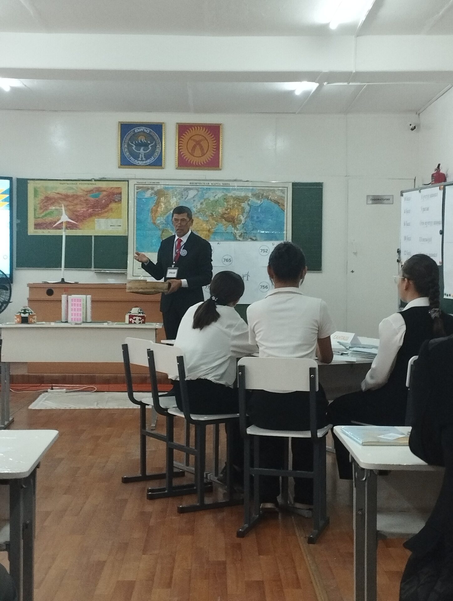 СЫНАКТЫН БҮГҮНКҮ КААРМАНЫ – ЭРАЛИ АБДИЕВ