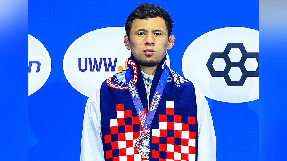 ДҮЙНӨ ЧЕМПИОНАТЫ: АЙПЕРИНИН КҮМҮШҮ, НУРЗАТТЫН КОЛО МЕДАЛЫ