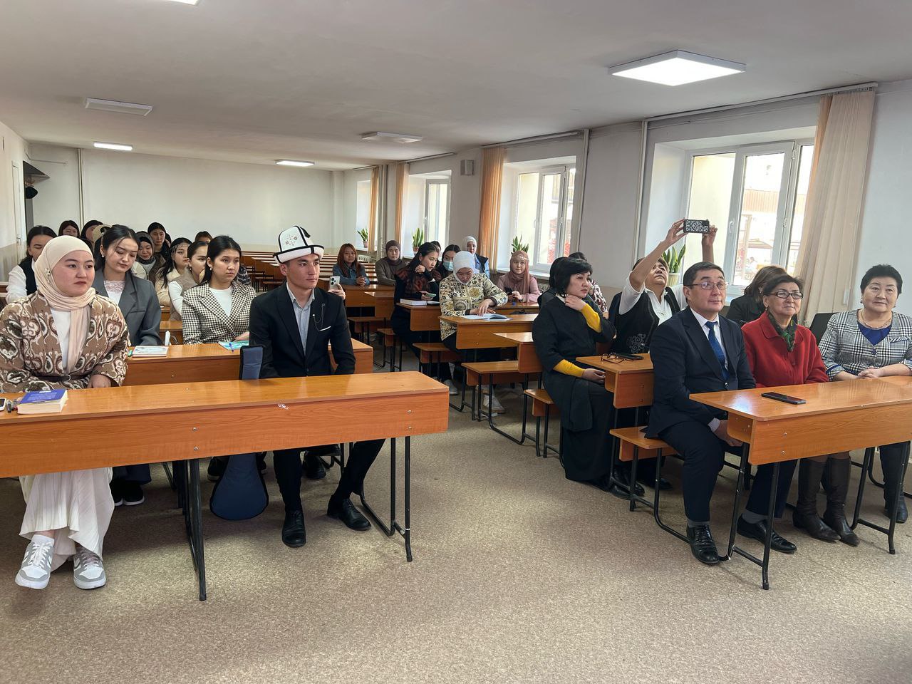 УЛУТТУК НАРК-ДӨӨЛӨТТӨРГӨ ШАЙКЕШ БИЛИМ БЕРГЕН ОКУУ ЖАЙ