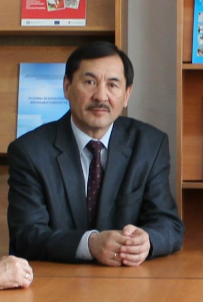 И.АРАБАЕВ АТЫНДАГЫ КМУ  МУГАЛИМДЕРДИ ДАЯРДООНУН ФЛАГМАНЫ