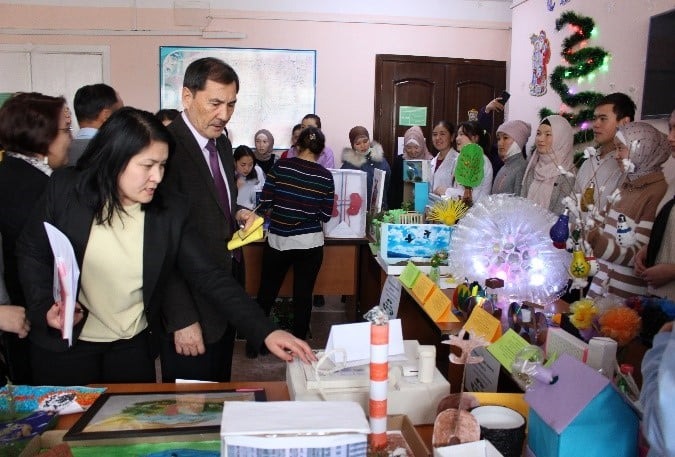 И.АРАБАЕВ АТЫНДАГЫ КМУ  МУГАЛИМДЕРДИ ДАЯРДООНУН ФЛАГМАНЫ