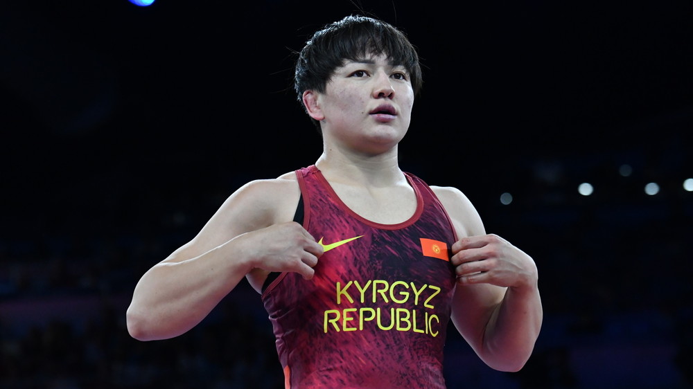 ДҮЙНӨ ЧЕМПИОНАТЫ: ЭРНАЗАРДЫН КОЛО БАЙГЕСИ, БЕКЗАТ-ФИНАЛДА