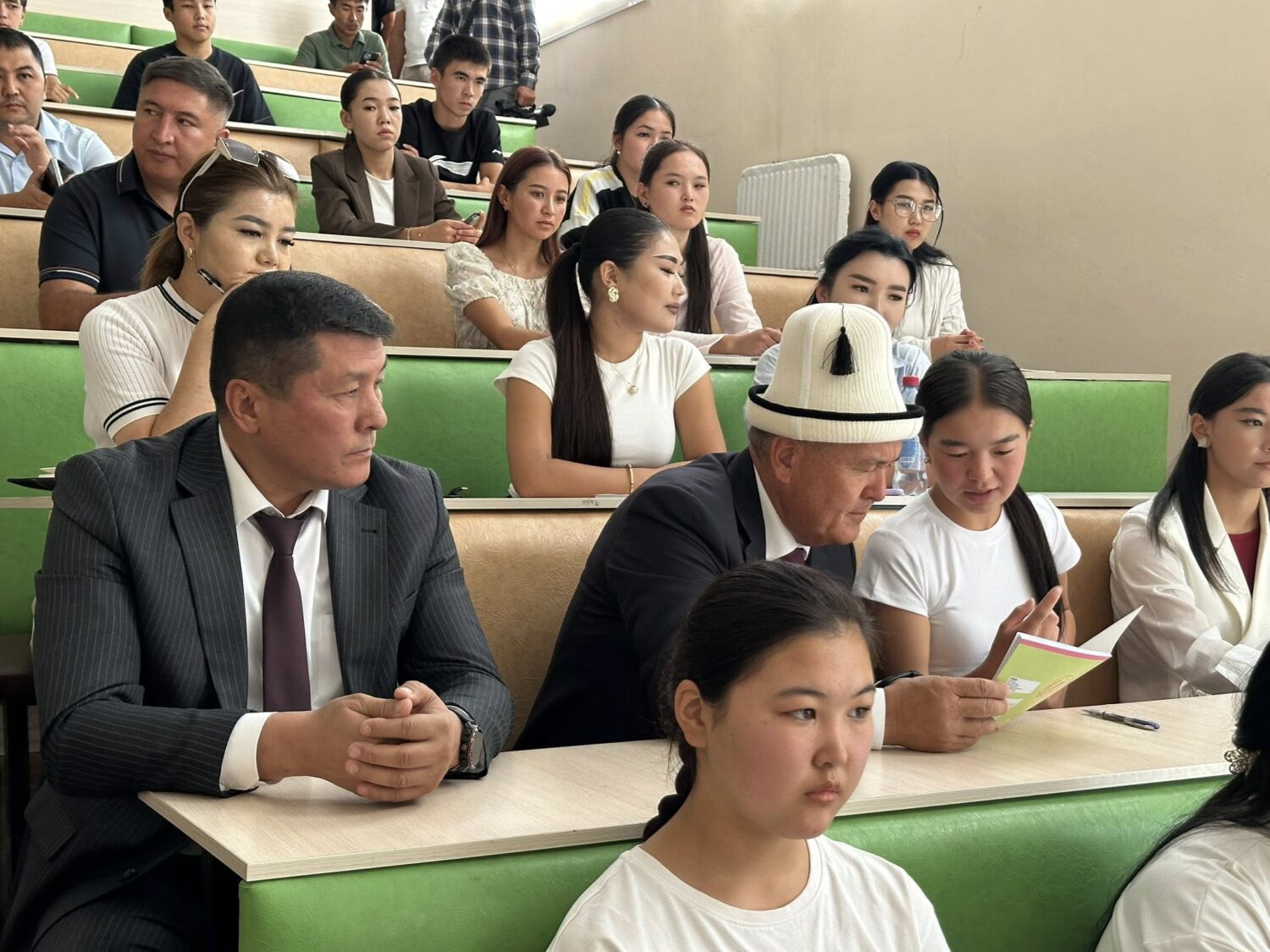 ОШ МЭРИНИН ОШТУГА КҮТҮҮСҮЗ ВИЗИТИ