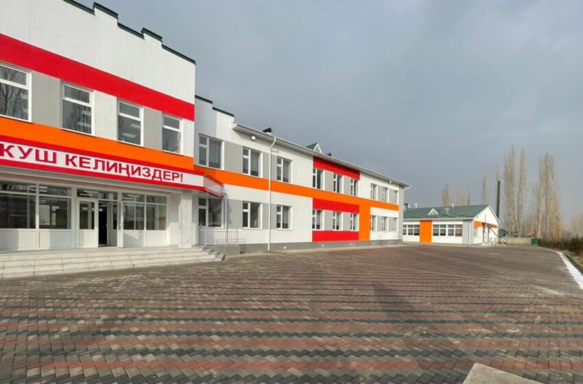 «МЕКТЕБИБИЗДИН ТҮПТӨЛҮШҮНӨ АЗЫРКЫ МИНИСТР ӨЗҮ ДЕМИЛГЕЧИ БОЛДУ»