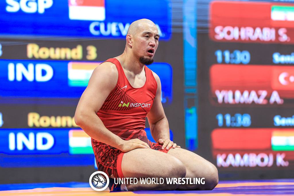 ДҮЙНӨ ЧЕМПИОНАТЫ: АЙПЕРИНИН КҮМҮШҮ, НУРЗАТТЫН КОЛО МЕДАЛЫ