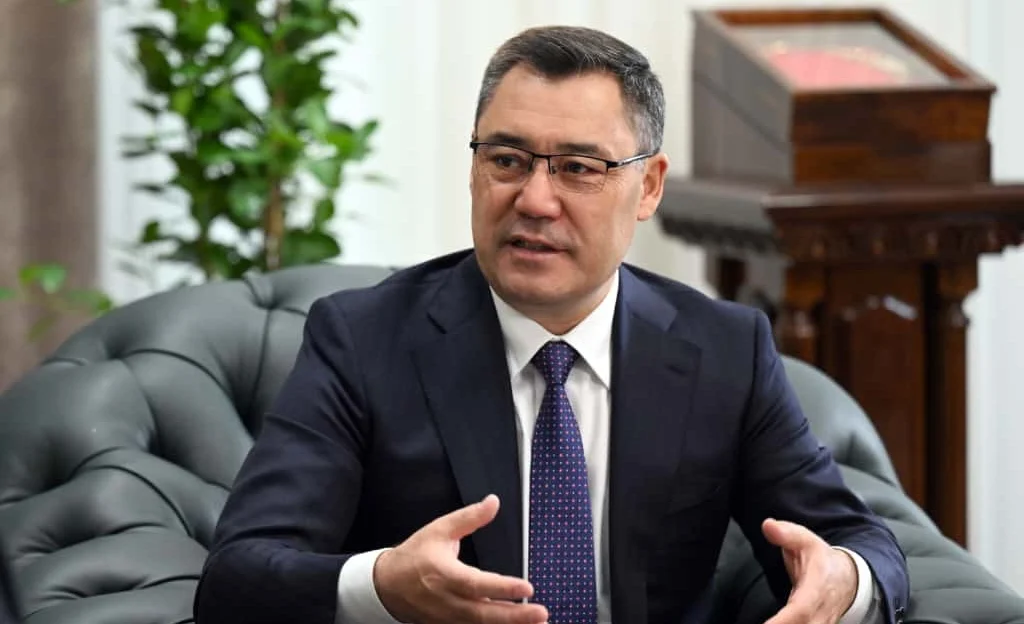 БИЗДЕ АРТКА ЖОЛ ЖОК. ПРЕЗИДЕНТ САДЫР ЖАПАРОВДУН МЕКТЕПТЕГИ БИЛИМ БЕРҮҮ МАСЕЛЕЛЕРИ БОЮНЧА МАЕГИ