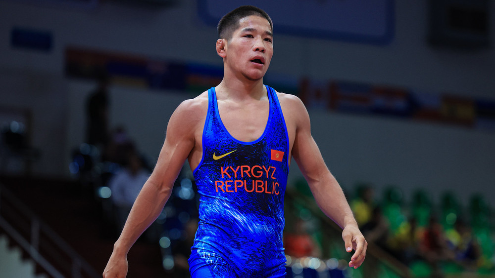 ӨМҮРБЕКТИН АЛТЫНГА ТЕТЕ КҮМҮШҮ, БИЛОЛДУН КОЛО БАЙГЕСИ