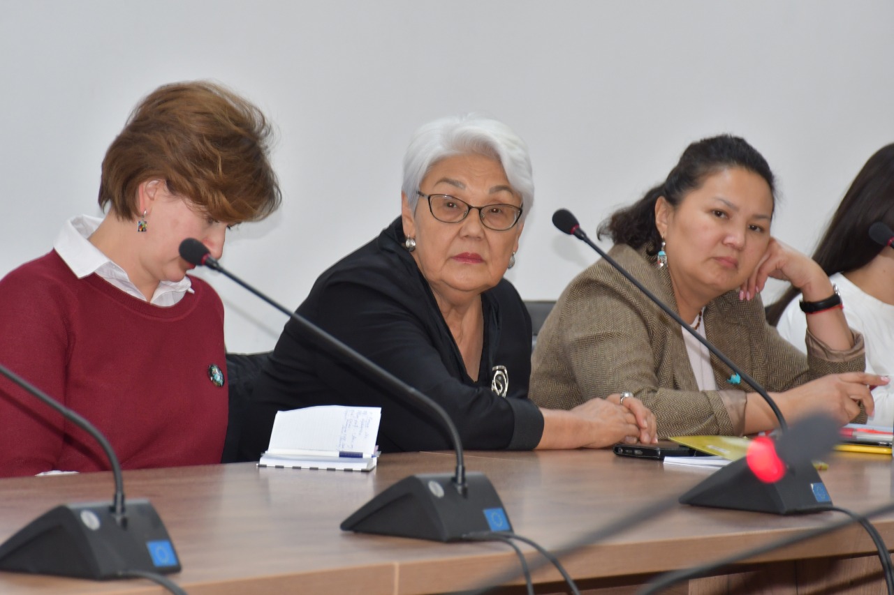 ЖЕКЕ МЕНЧИК МЕКТЕП: ЛИЦЕНЗИЯЛОО БОЮНЧА ОКУТУУ ӨТКӨРҮЛДҮ