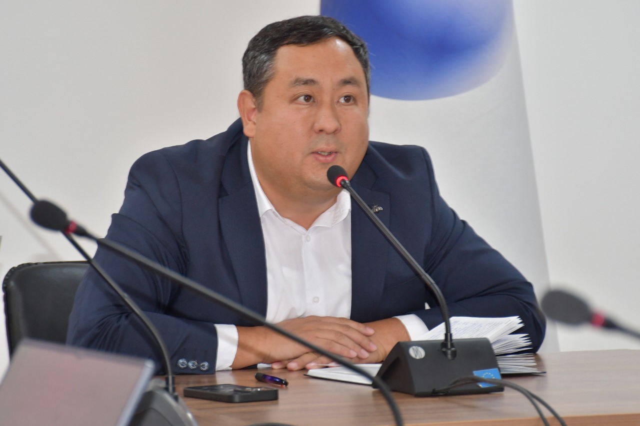 ЖЕКЕ МЕНЧИК МЕКТЕП: ЛИЦЕНЗИЯЛОО БОЮНЧА ОКУТУУ ӨТКӨРҮЛДҮ