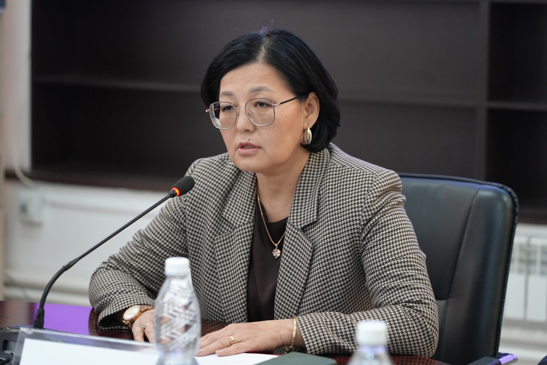 КМУДА ЭКИ КҮНДҮК ЭЛ АРАЛЫК КОНФЕРЕНЦИЯ ӨЗ ИШИН БАШТАДЫ