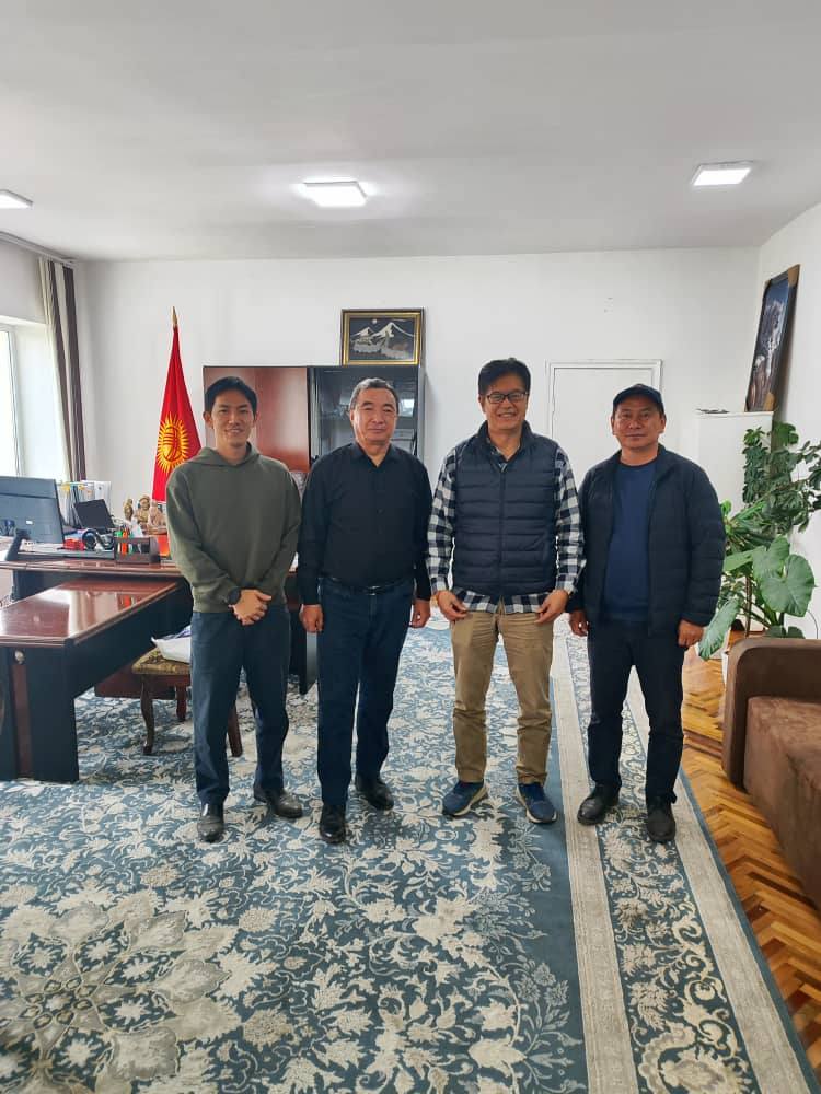 АТ-БАШЫ РАЙОНУ МЕНЕН ЖАПОН КОМПАНИЯЛАРЫ КЫЗМАТТАШУУДА