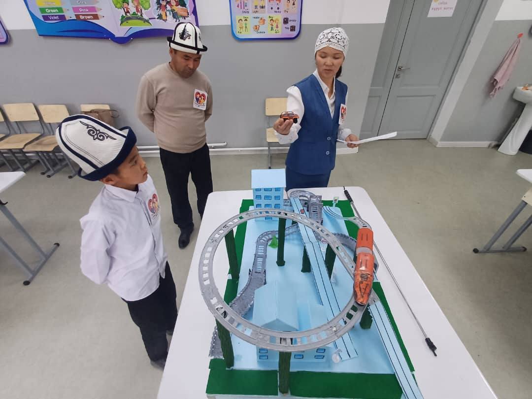 АТАМ, АПАМ ЖАНА МЕН — ТЕХНИКАЛЫК ҮЙ-БҮЛӨ  