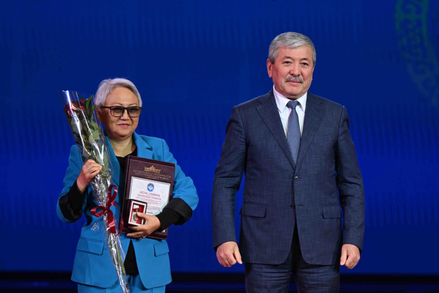 МинКаб Төрагасы Кыргыз мамлекеттик университетинин жамаатын 80 жылдык мааракеси менен куттуктады