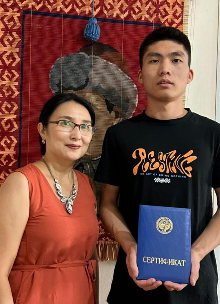 ДҮЙНӨЛҮК БИЛИМ БЕРҮҮ МЕЙКИНДИГИНЕ ЖОЛ АЧКАН КӨПҮРӨ