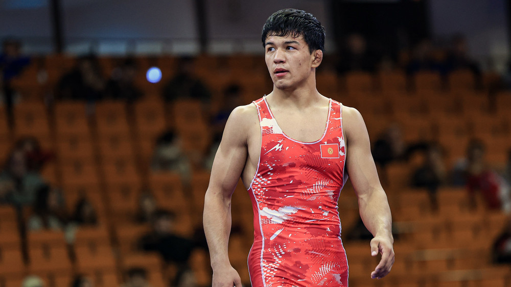 ӨМҮРБЕКТИН АЛТЫНГА ТЕТЕ КҮМҮШҮ, БИЛОЛДУН КОЛО БАЙГЕСИ