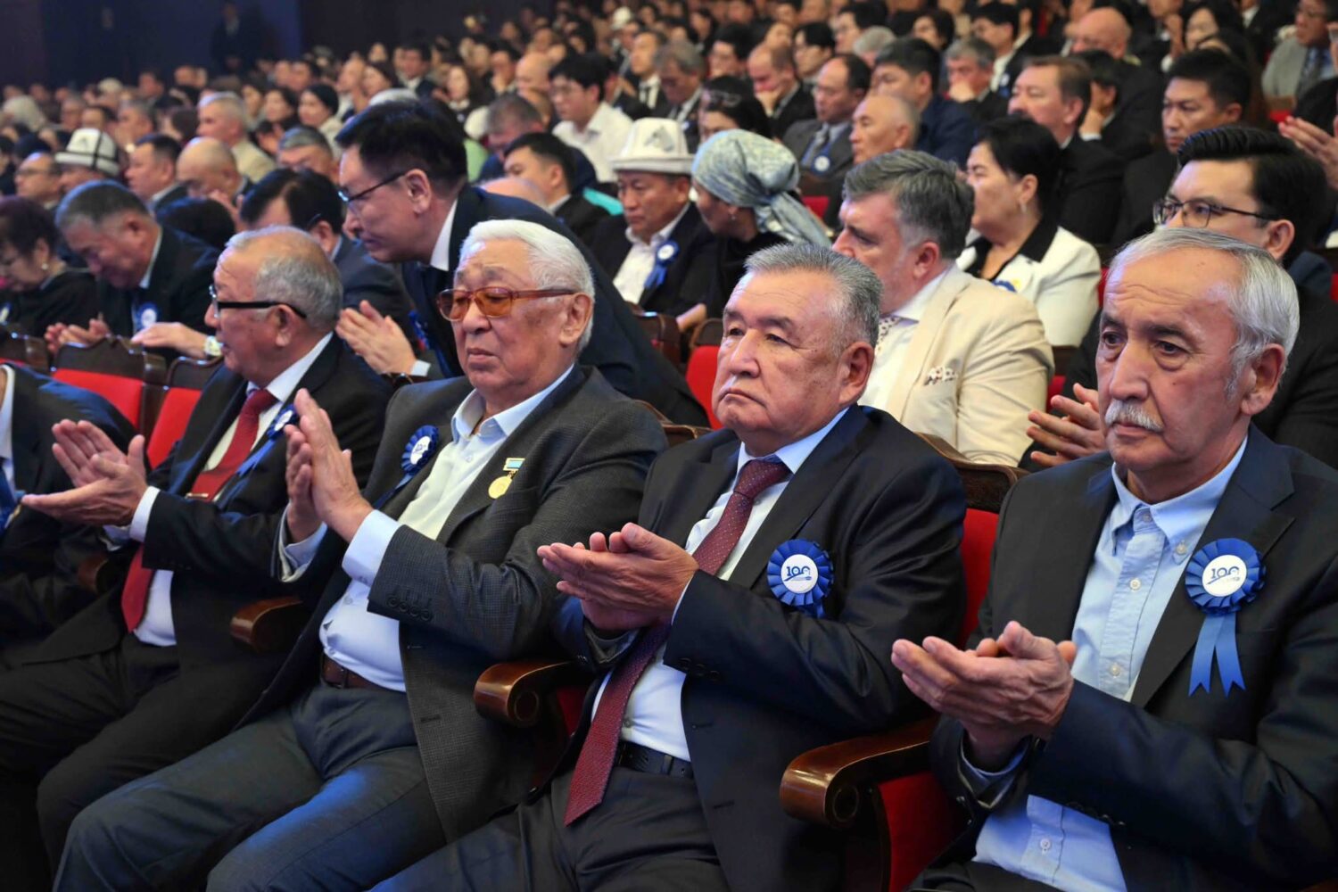 Кыргыз улуттук университети — “Манас” ордени менен сыйланды