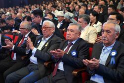 Кыргыз улуттук университети — “Манас” ордени менен сыйланды