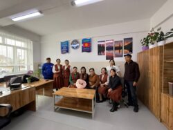 Мугалимдер күнүнө арналган алгачкы майрамдык кече