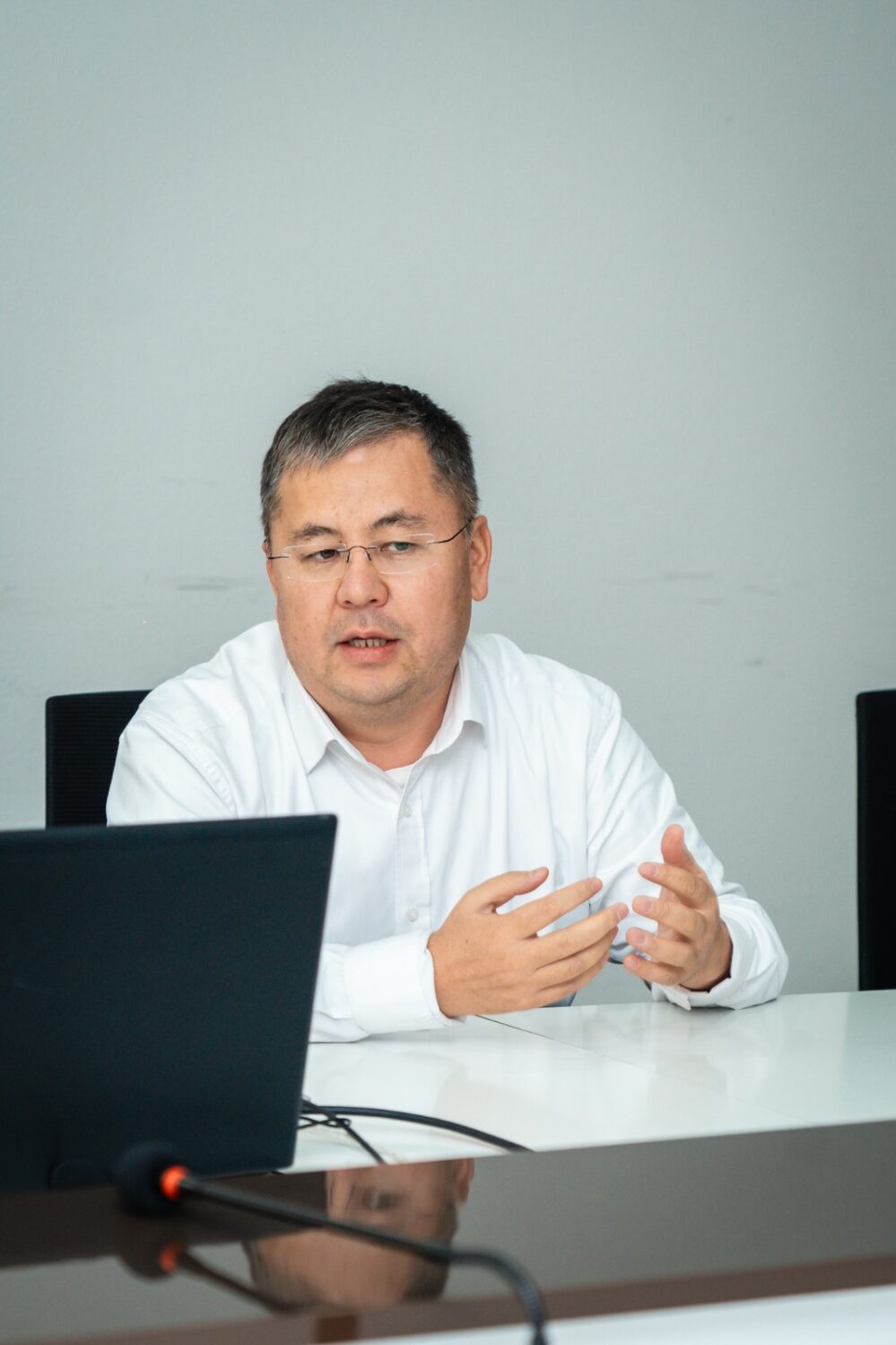 АЭУнун студенттери Германиянын Leonhard-Euler гранттарына ээ болушту