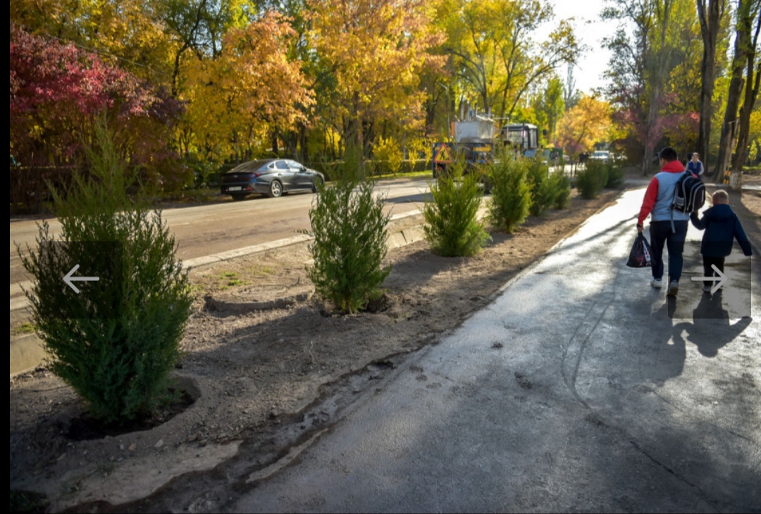 Бишкек шаарынын мэри Айбек Жунушалиев №56-мектептин оңдоо иштерин текшерди